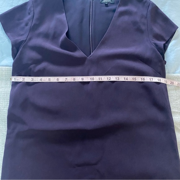 Aritzia Babaton Short Sleeve V Neck Mini Dress, Size 10 🎀 - Picture 6 of 8